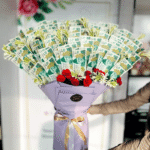 Premium 500 Rupee Cash & Tube Rose Grand Bouquet